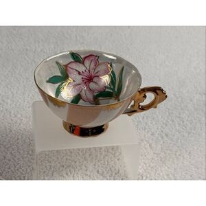 Vintage Saji Fancy China Hand Painted Tea Cup